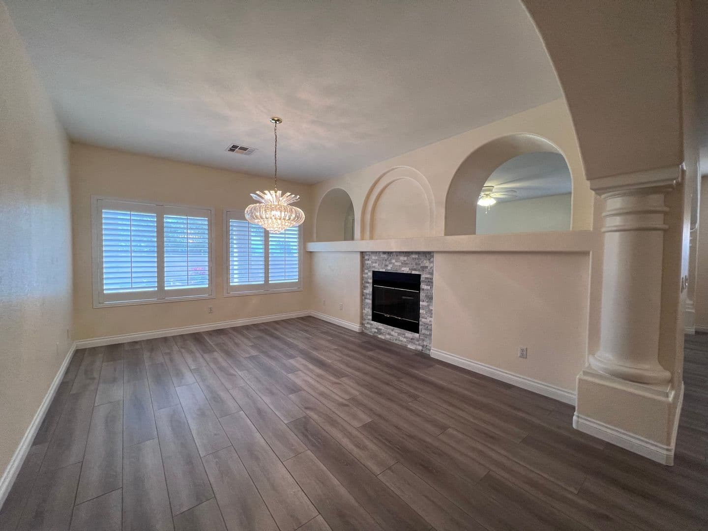 Henderson House: 678 Kentons Run Avenue
