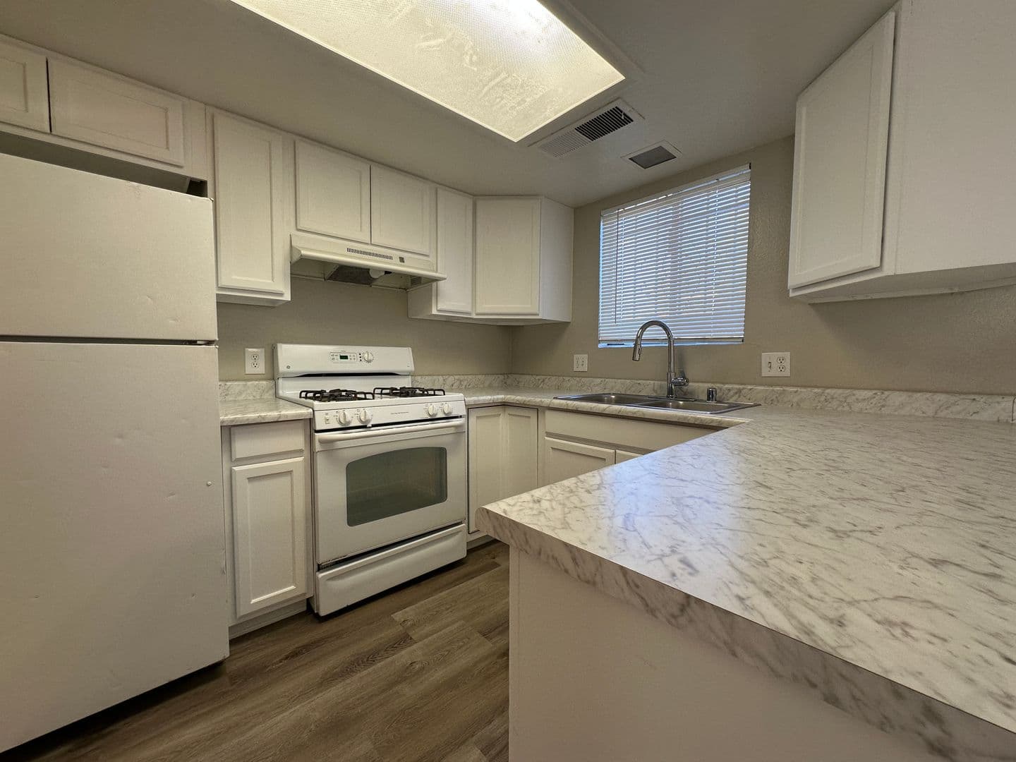 Las Vegas House: 181 Bel Port Dr. #184