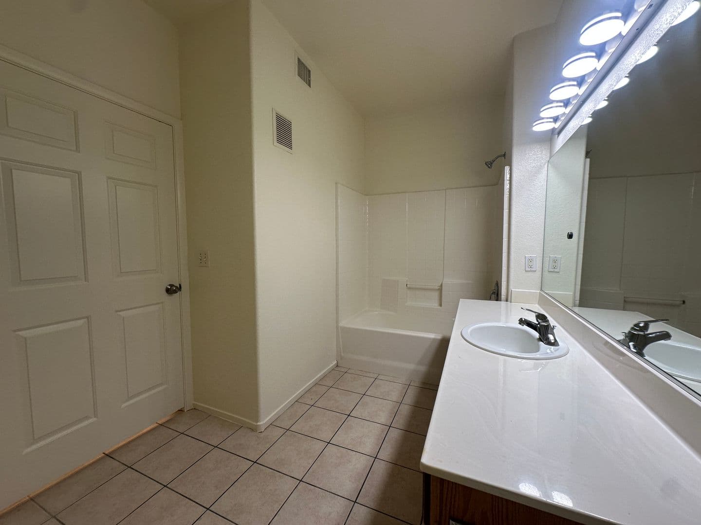 Las Vegas House: 9303 Gilcrease Ave #1165