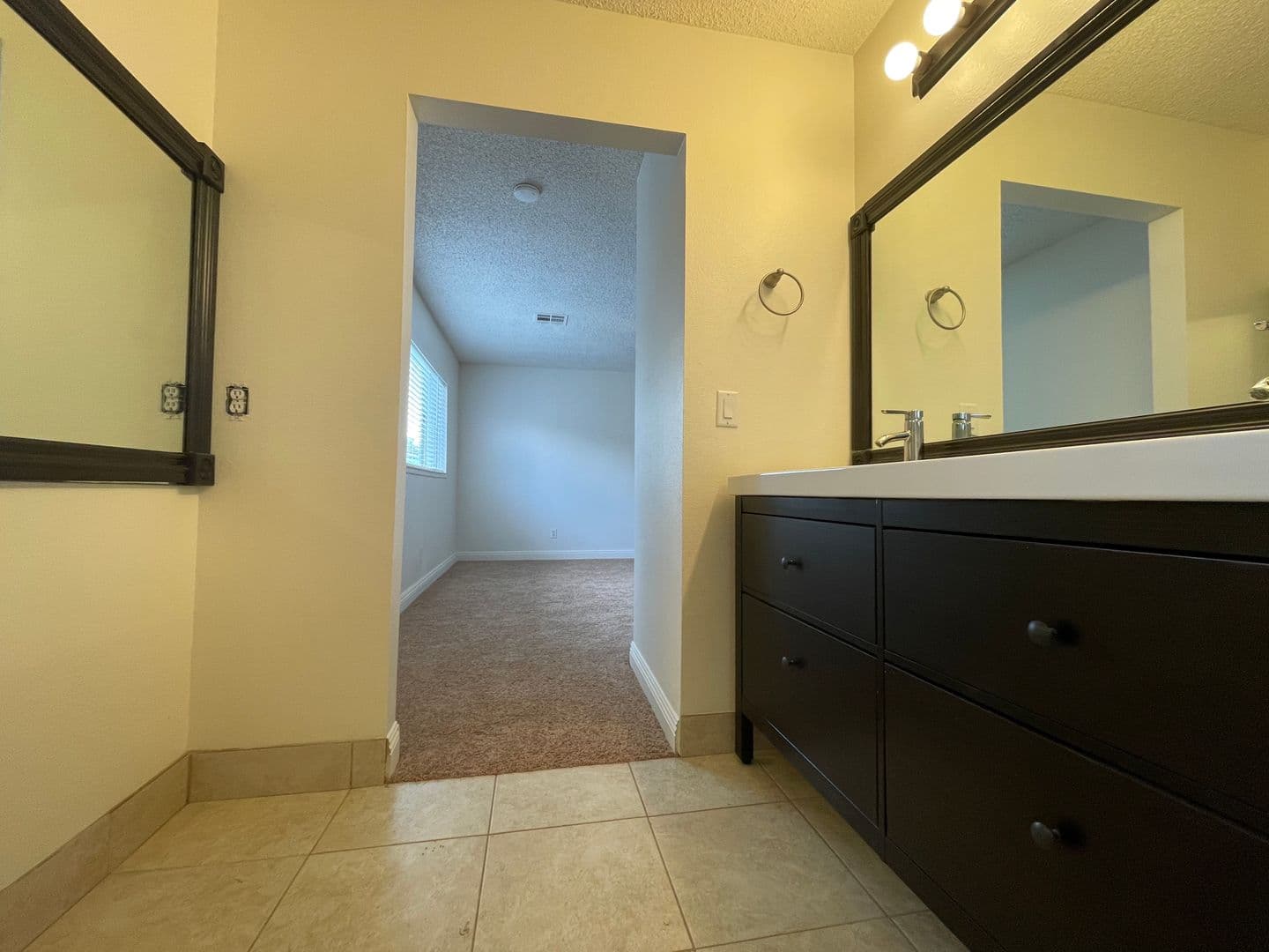 Henderson House: 314 Tamarack Dr