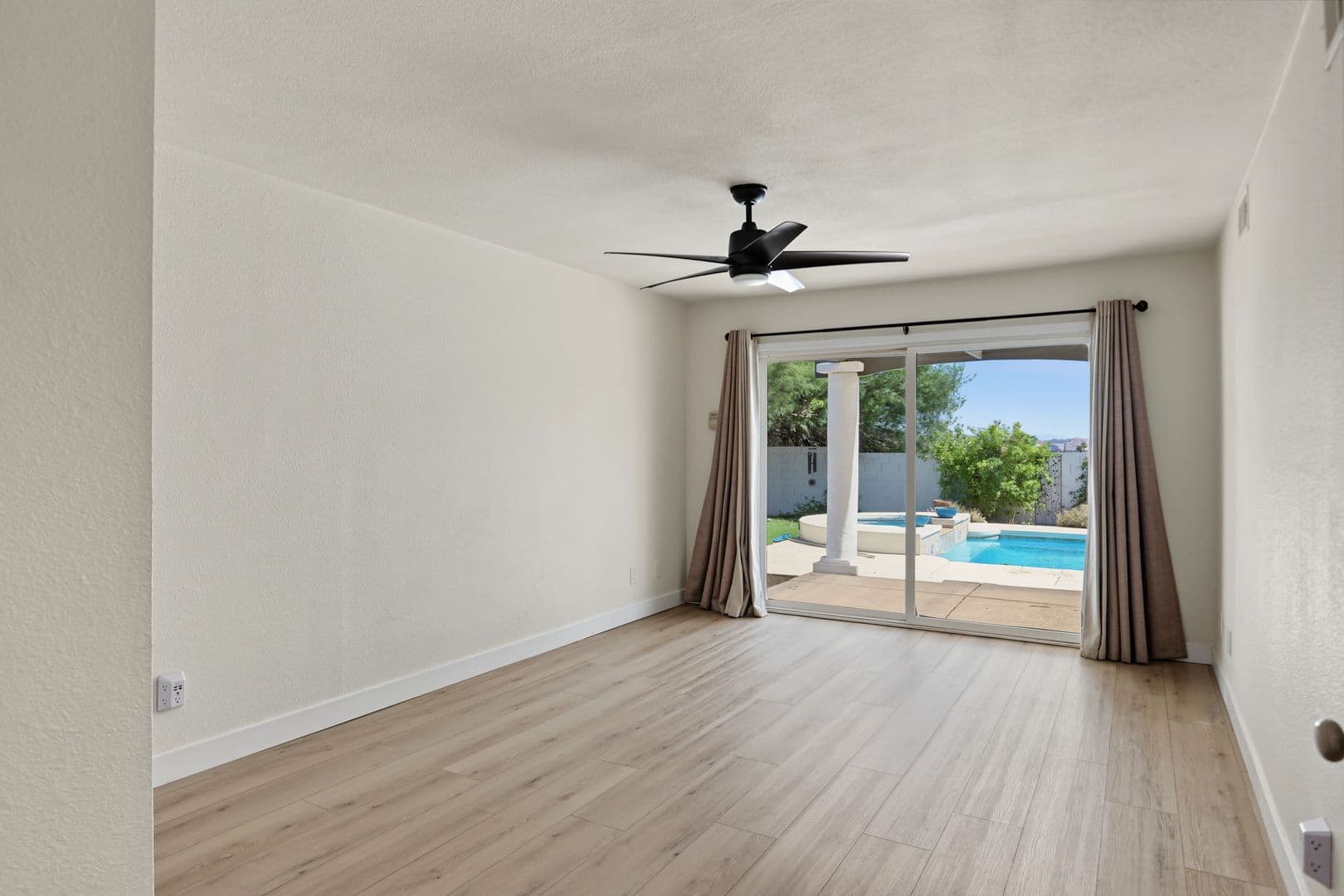 Las Vegas House: 4162 Ridgewood Ave