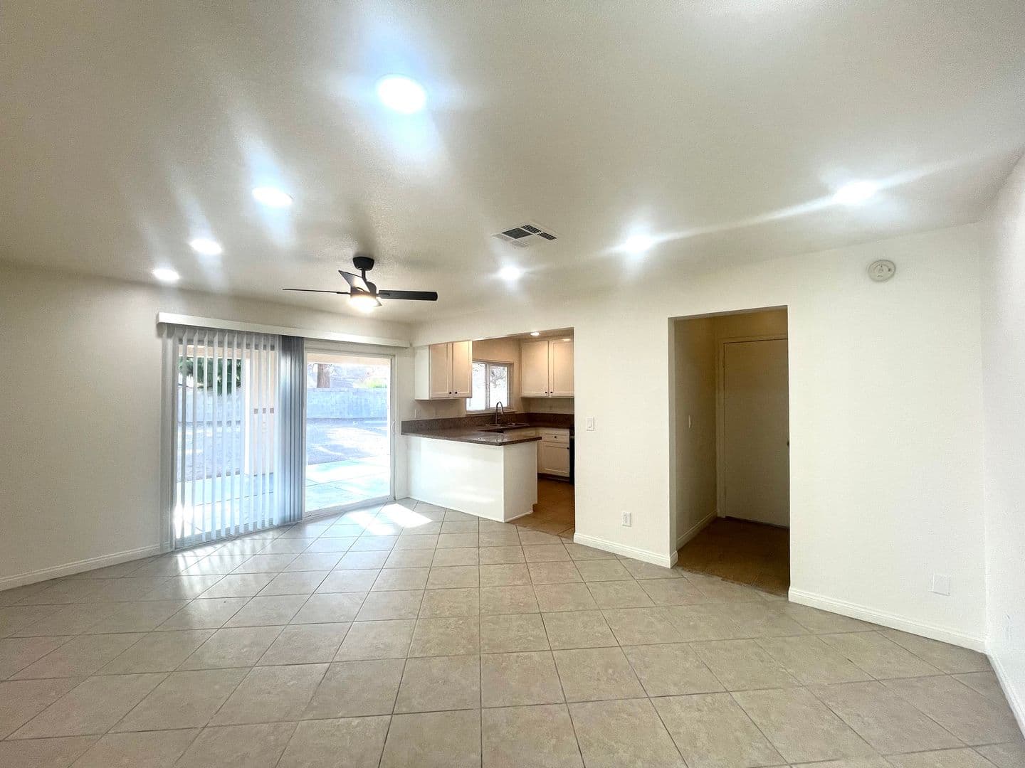 Las Vegas House: 5521 Maidstone Cr.