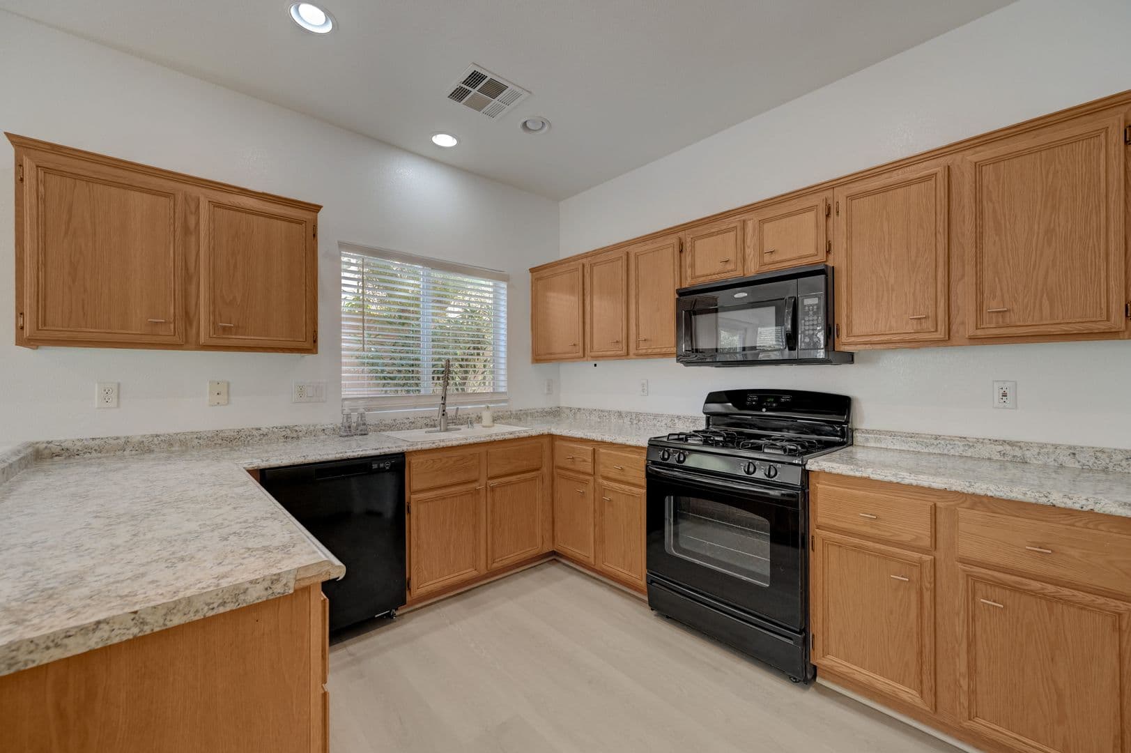 Las Vegas House: 10369 Bent Willow Ave.