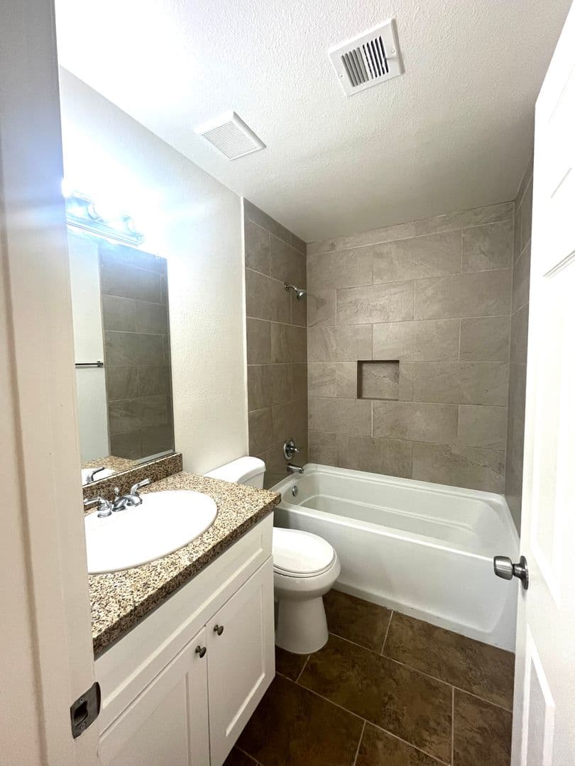 Las Vegas House: 5521 Maidstone Cr.