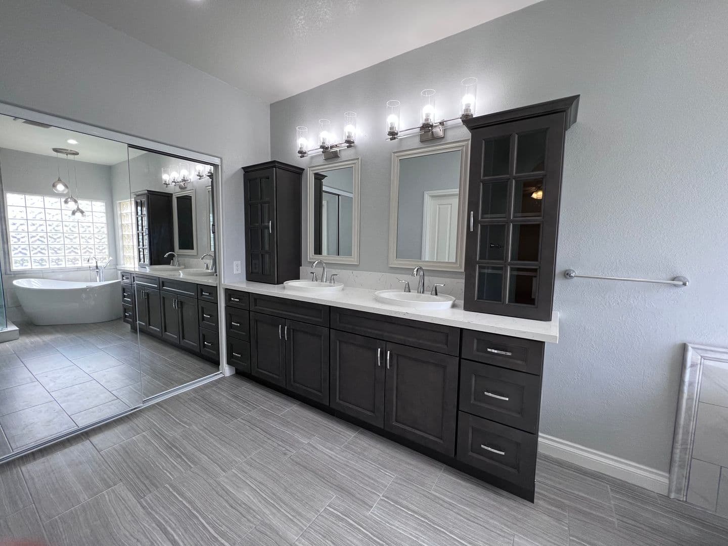 Henderson House: 678 Kentons Run Avenue