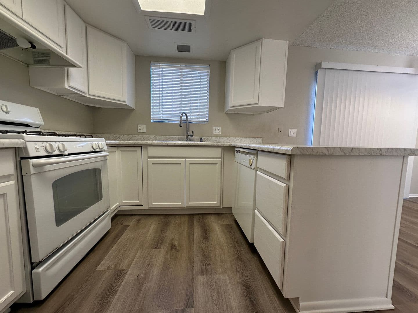 Las Vegas House: 181 Bel Port Dr. #184