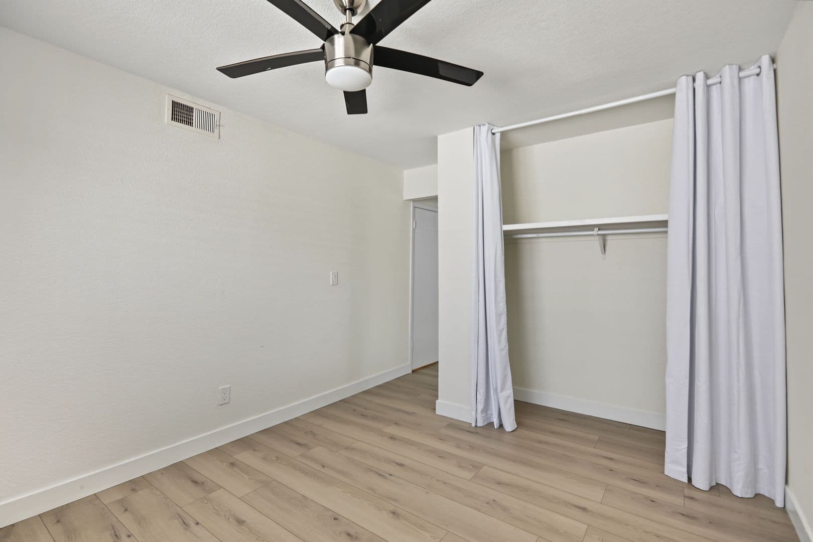 Las Vegas House: 4162 Ridgewood Ave
