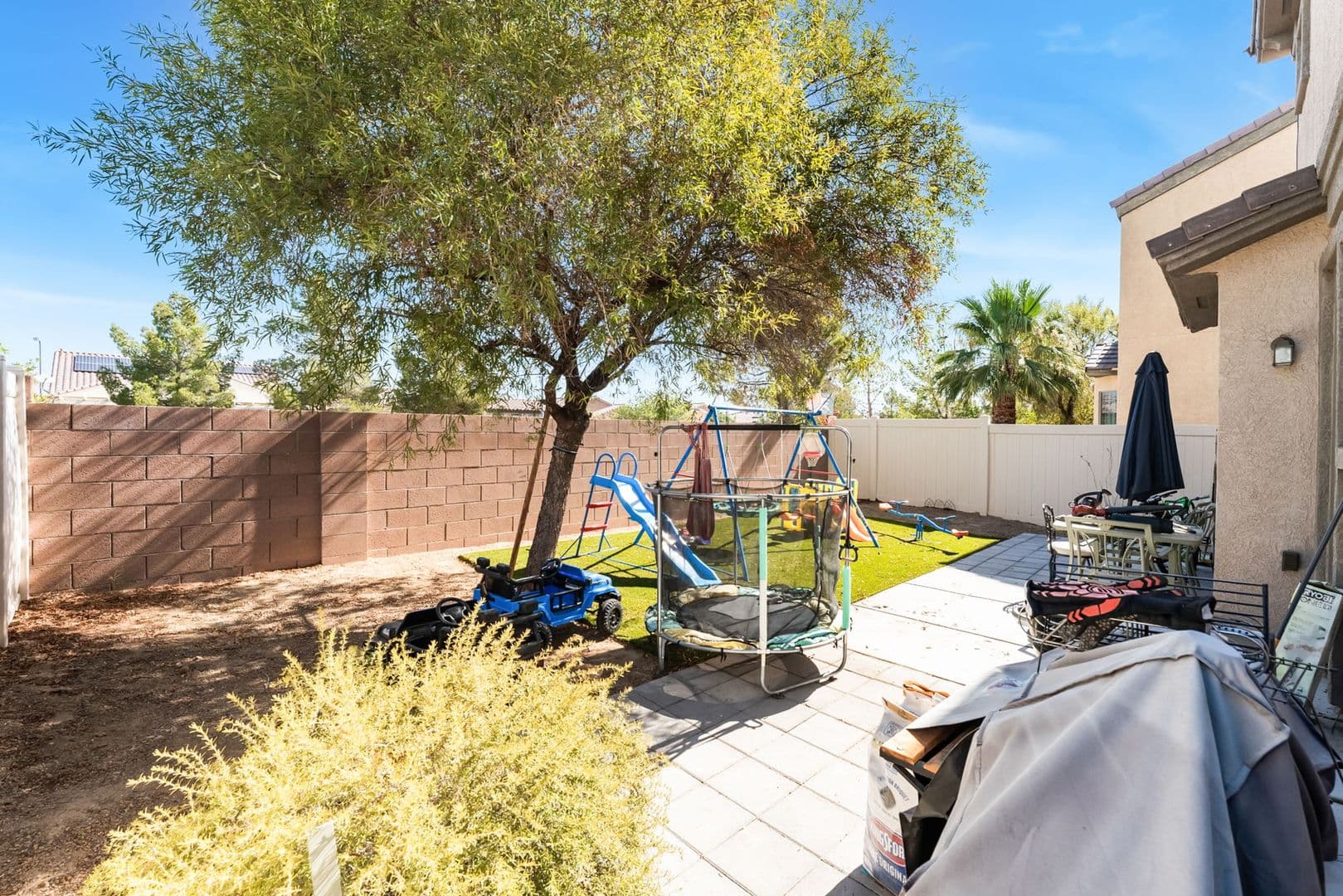 North Las Vegas House: 5537 Punto Del Castello Ct