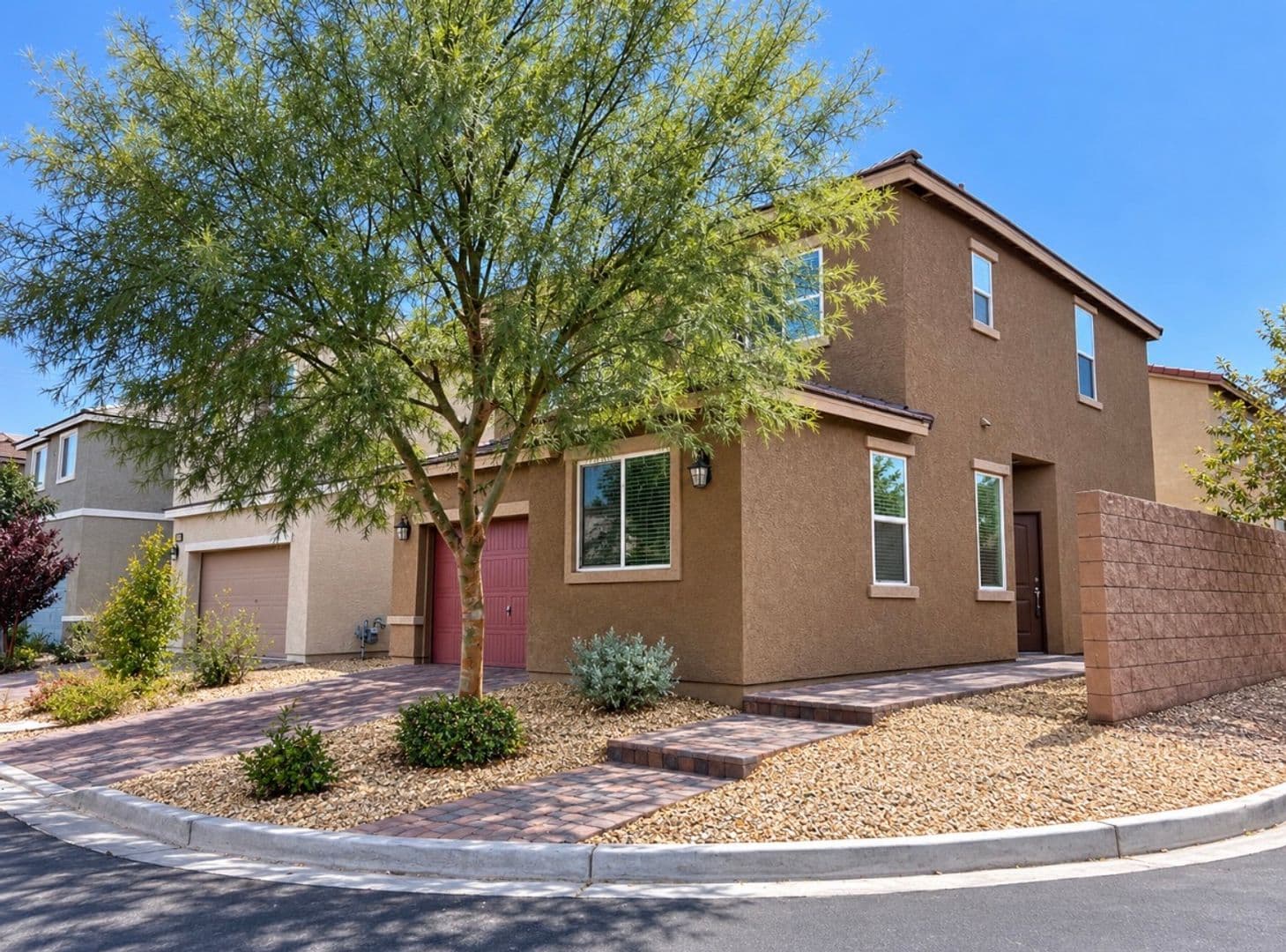 Las Vegas House: 1633 Mankato Ct.