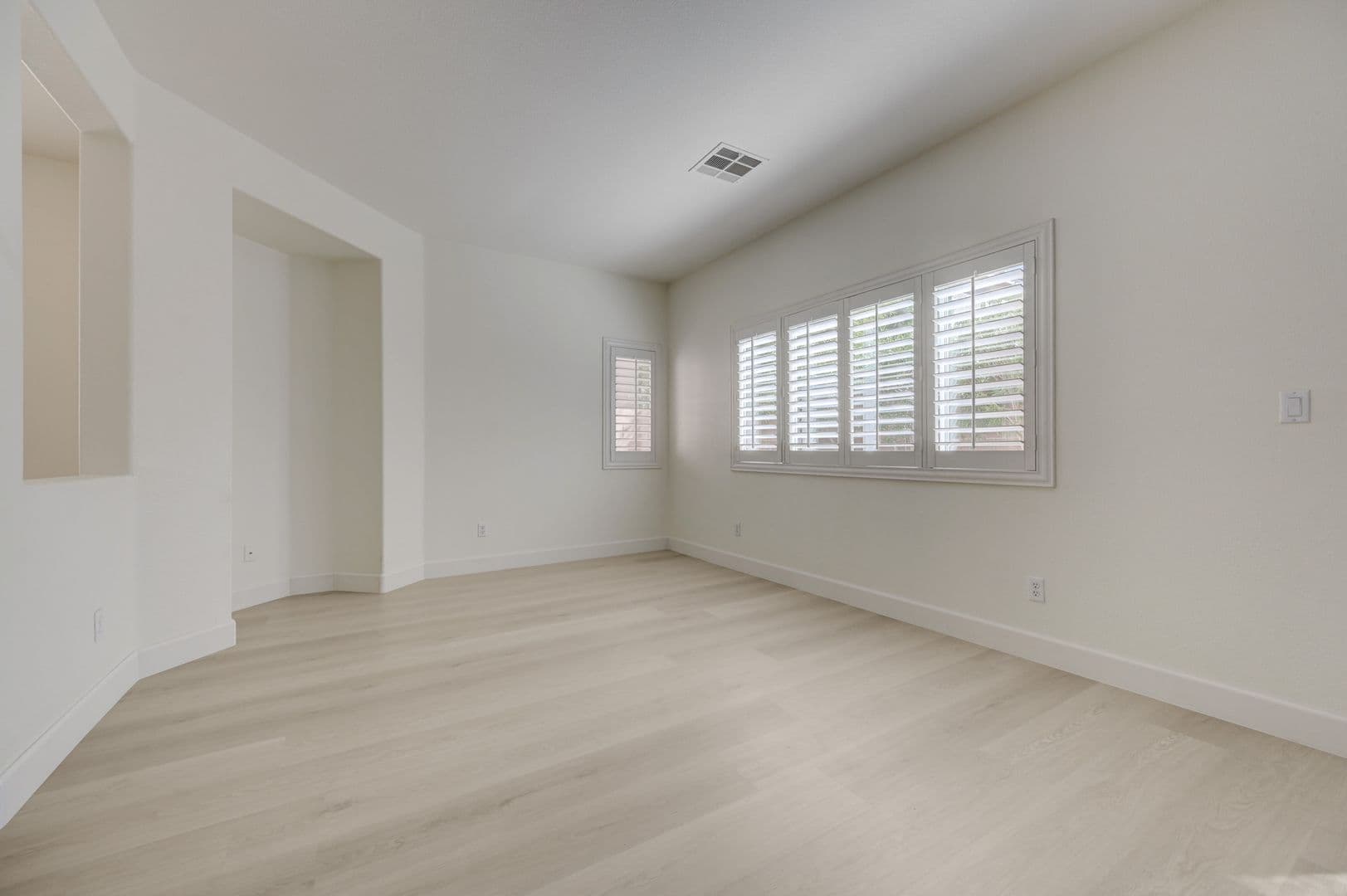 Las Vegas House: 10369 Bent Willow Ave.