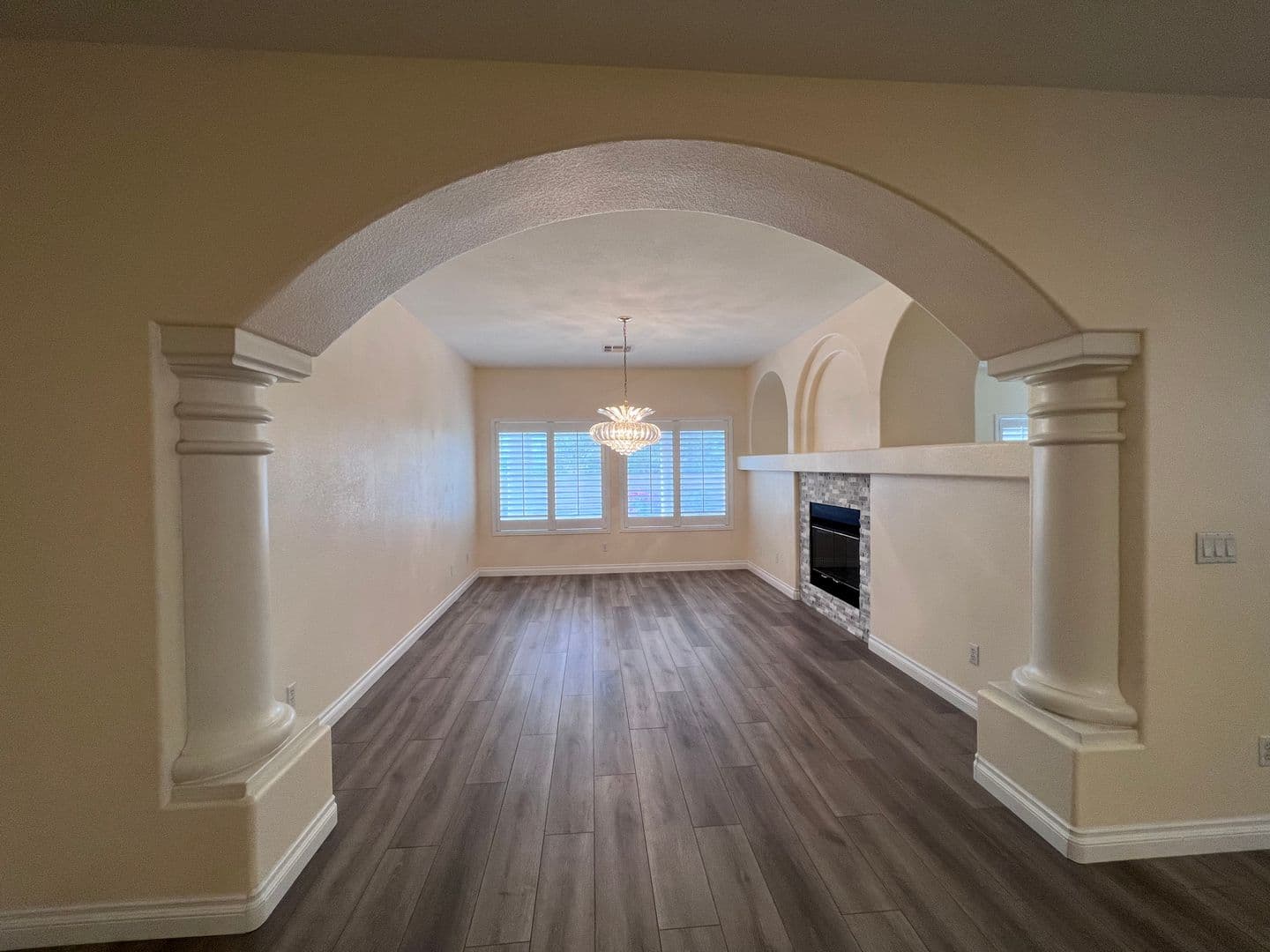 Henderson House: 678 Kentons Run Avenue