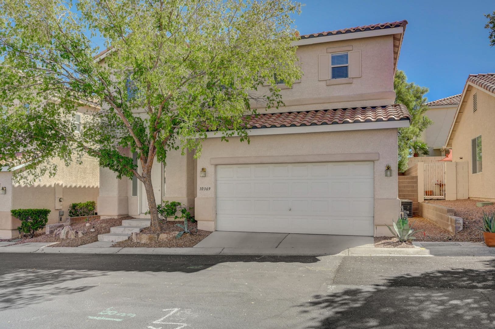 Las Vegas House: 10369 Bent Willow Ave.