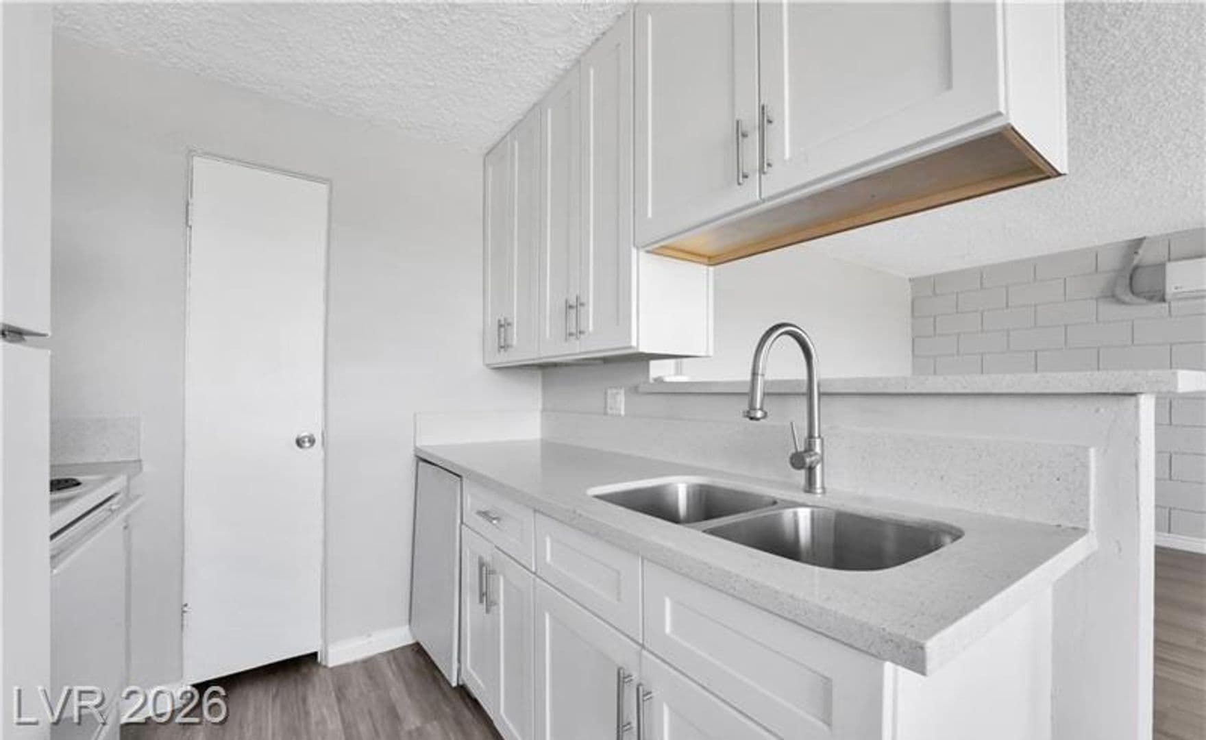 Las Vegas Apartment: 239 W Cleveland Ave. - Cleveland #5