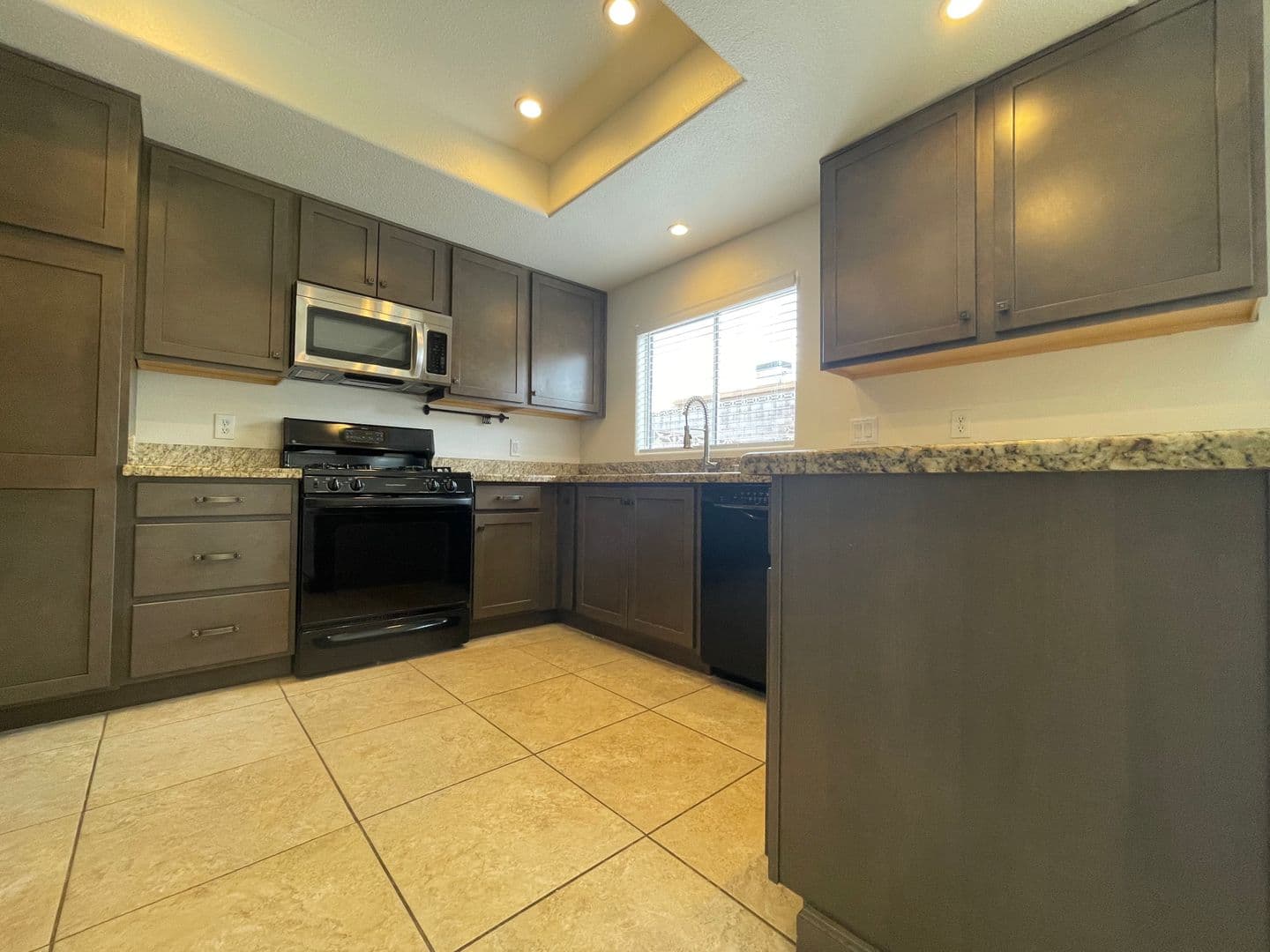 Henderson House: 314 Tamarack Dr