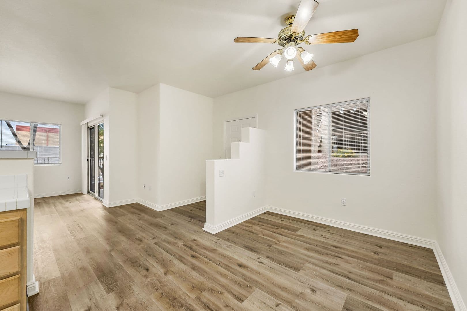 Las Vegas Condo: 2110 Los Feliz St #1044