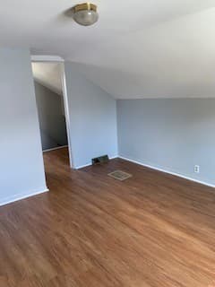 Joliet House: 619 Plainfield Road