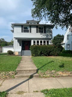 Joliet Apartment: 309 Whittier Avenue