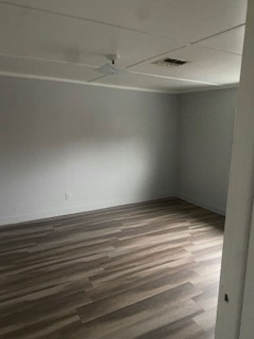Morris Apartment: 117 West Main Street