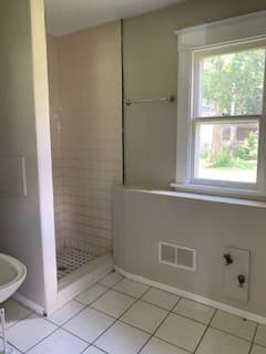 Joliet House: 619 Plainfield Road