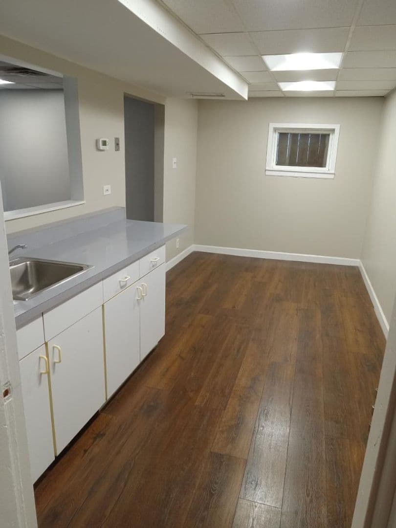 Lemont Apartment: 606 South State Street