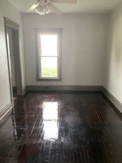 Joliet Apartment: 309 Whittier Avenue