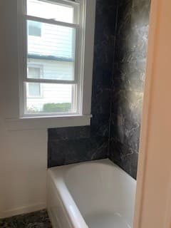 Joliet Apartment: 309 Whittier Avenue