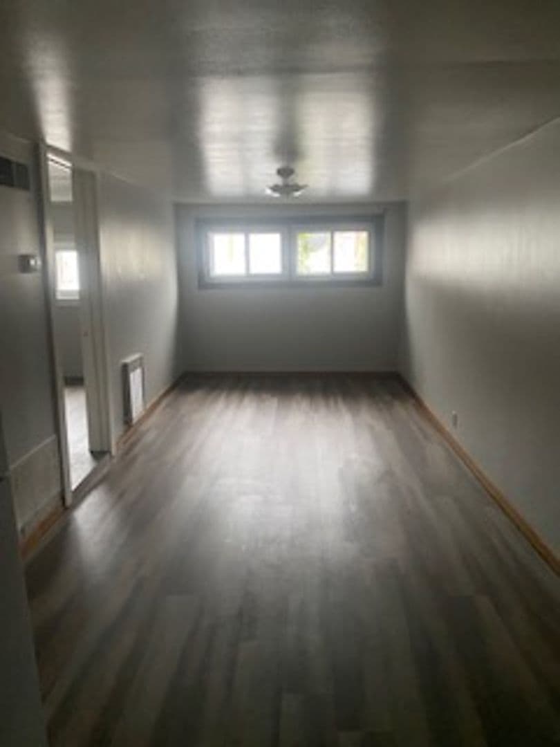 Morris Apartment: 117 West Main Street