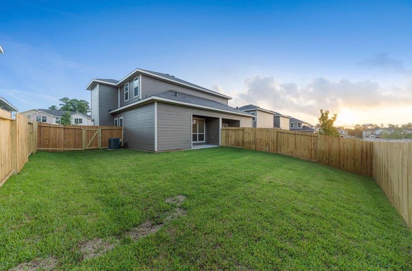 Conroe Apartment: 146 Parkgate