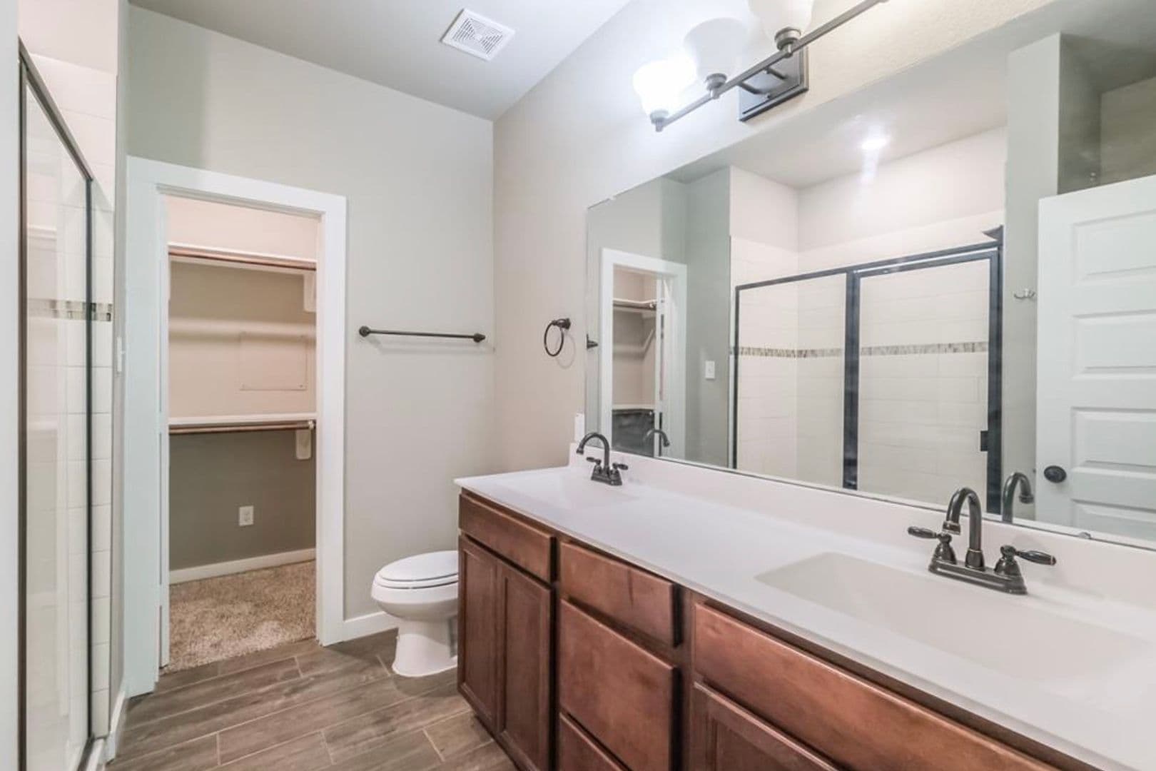 Conroe Apartment: 146 Parkgate