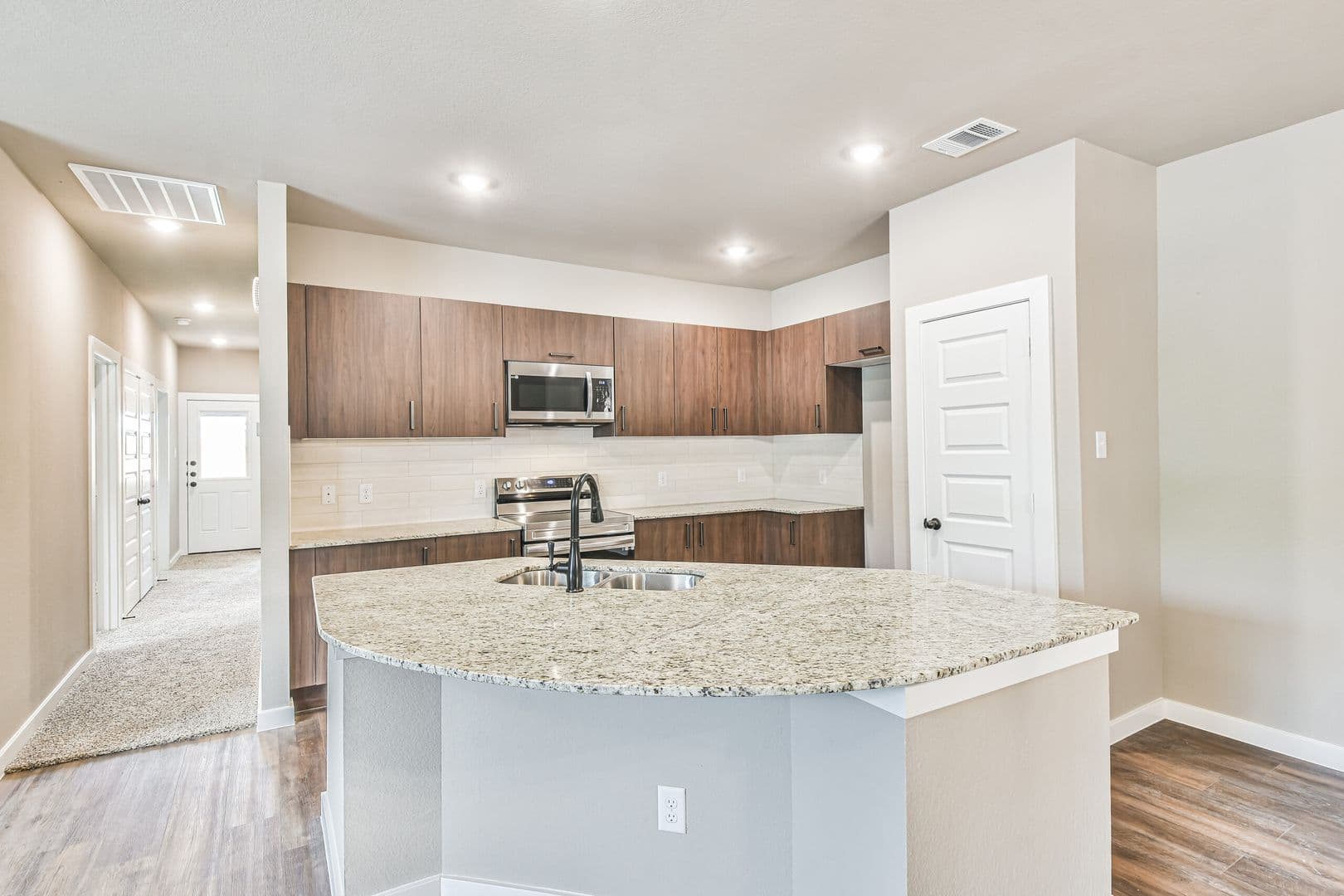 Conroe Apartment: 122 Wickersham