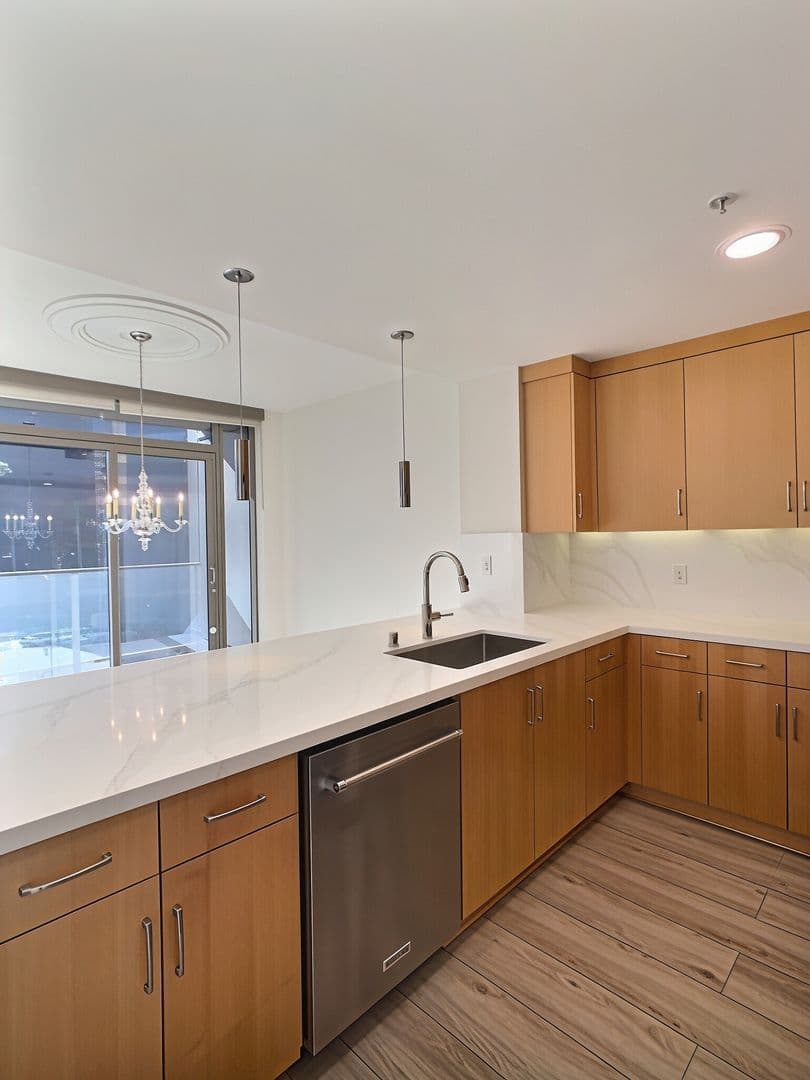 San Jose Condo: 38 N. Almaden Blvd., #500