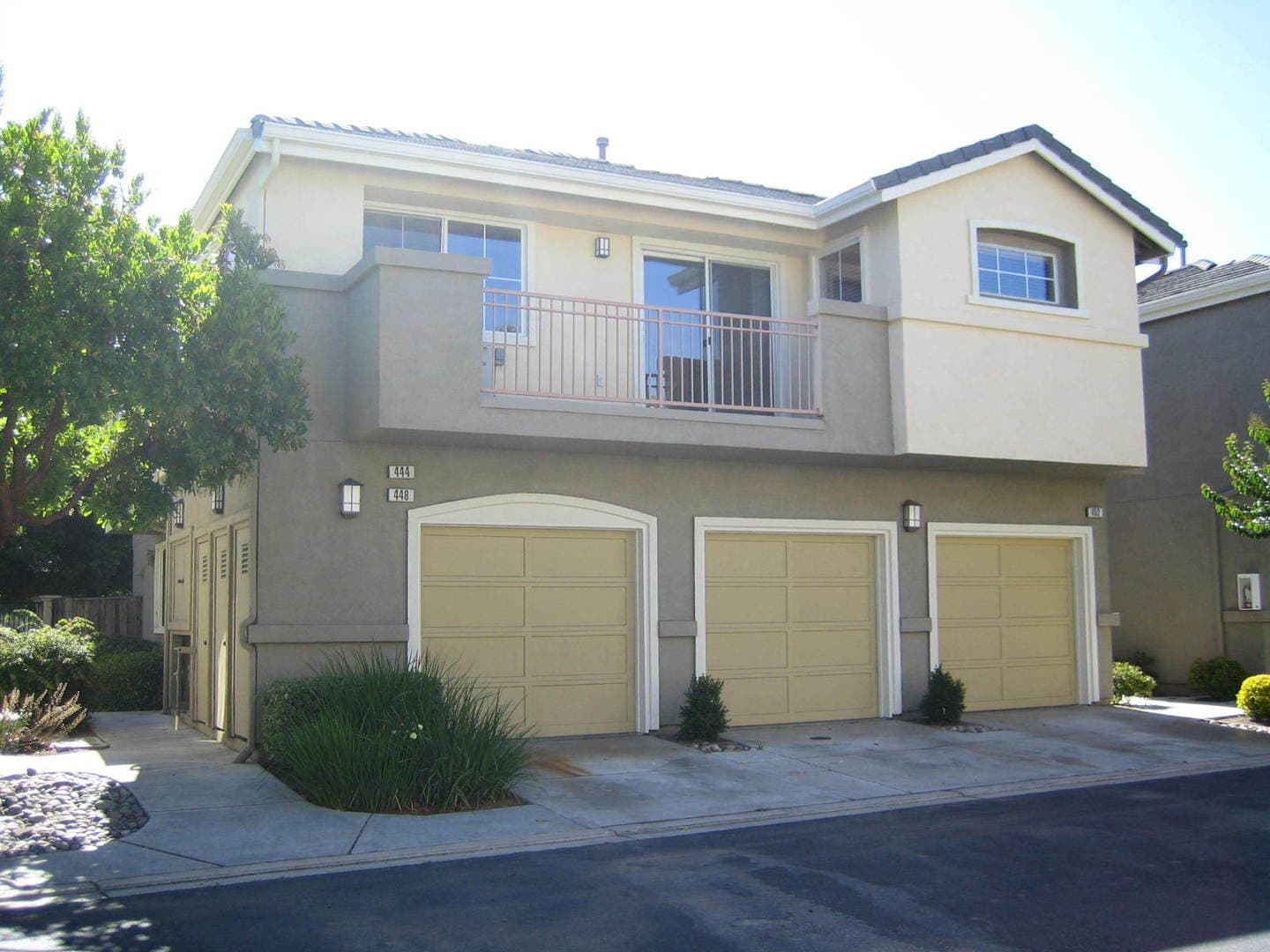 San Jose Townhome: 444 Ribbonwood Avenue