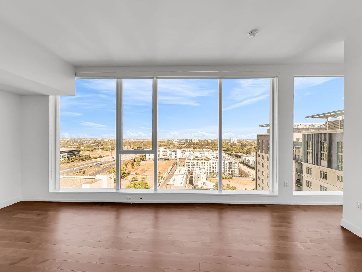 San Jose Condo: 188 W. St. James St., #11601