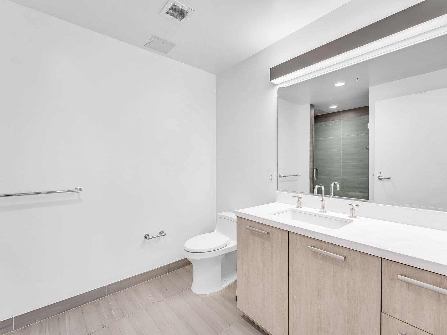 San Jose Condo: 188 W. St. James St., #11601