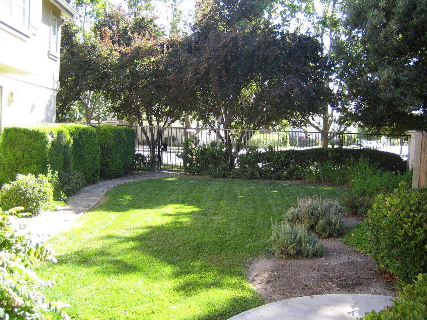 San Jose Townhome: 444 Ribbonwood Avenue