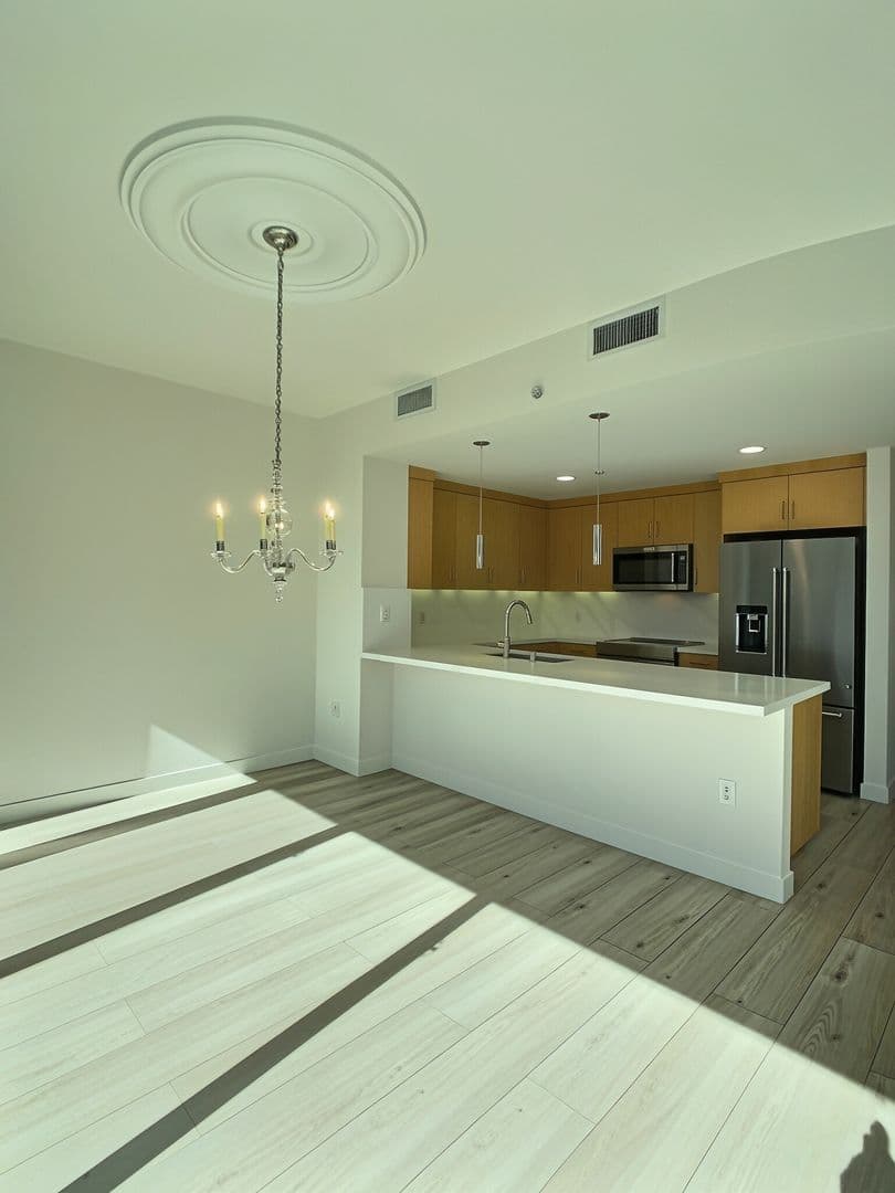 San Jose Condo: 38 N. Almaden Blvd., #500