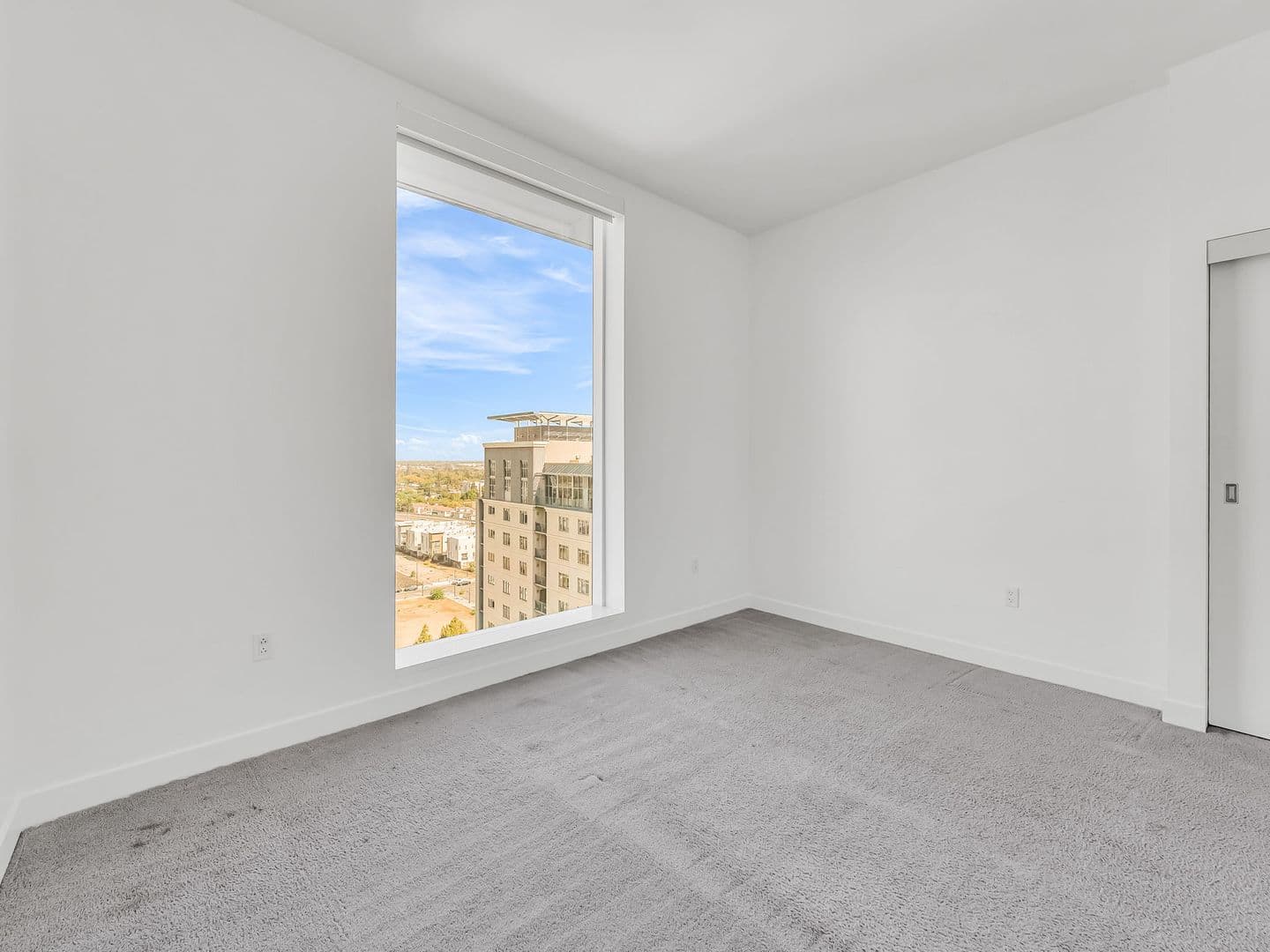 San Jose Condo: 188 W. St. James St., #11601