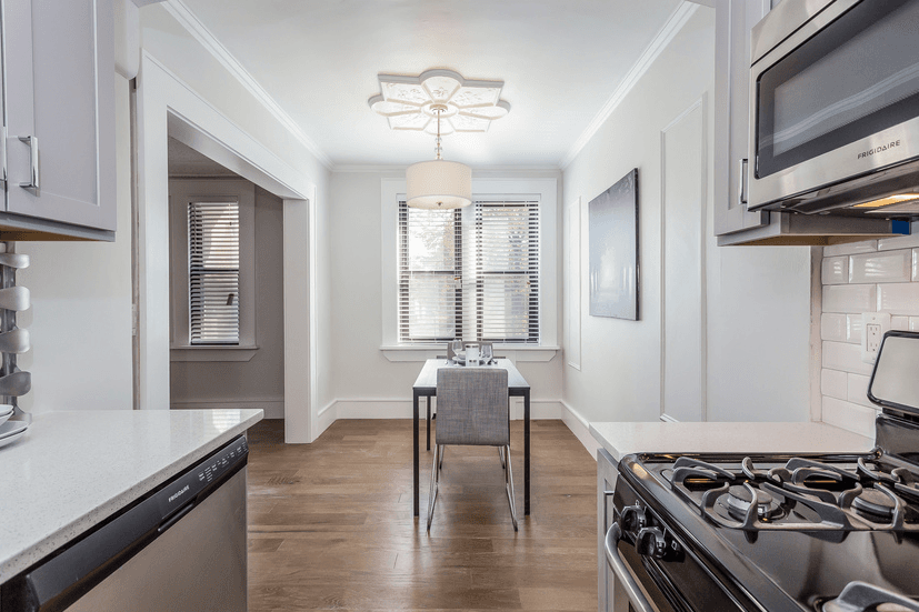 Detroit Apartment: 1000 Van Dyke Street