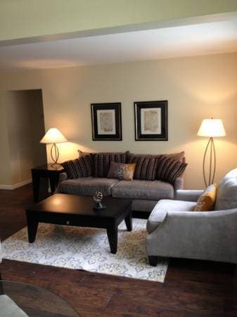 Mt.Clemens Apartment: 1 Valley Drive