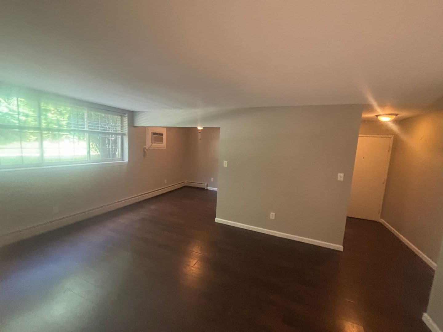 Mt.Clemens Apartment: 1 Valley Drive