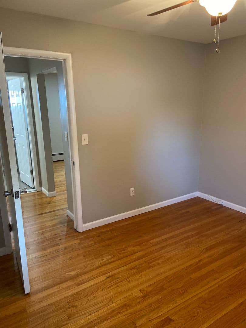 Royal Oak Apartment: 122 N Lafayette