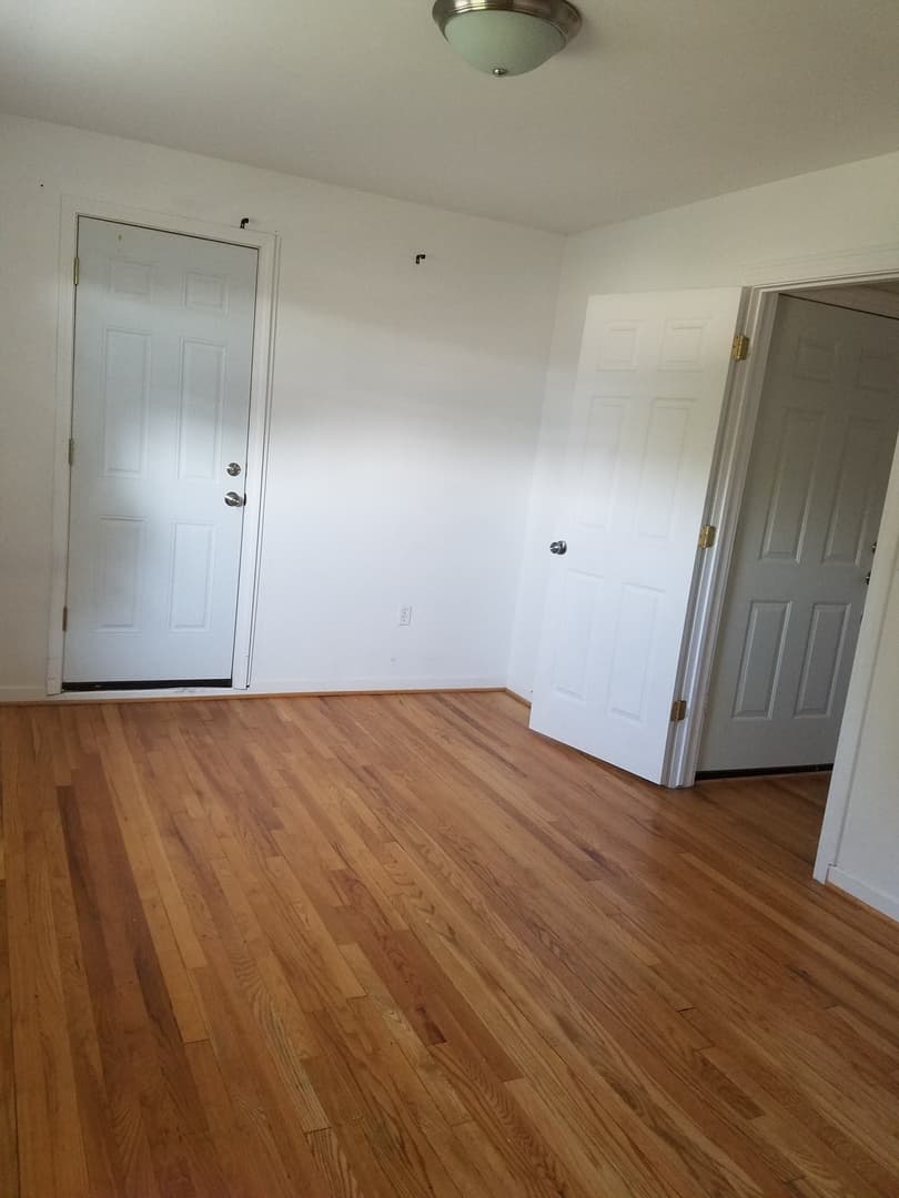 Royal Oak Apartment: 206 N Lafayette