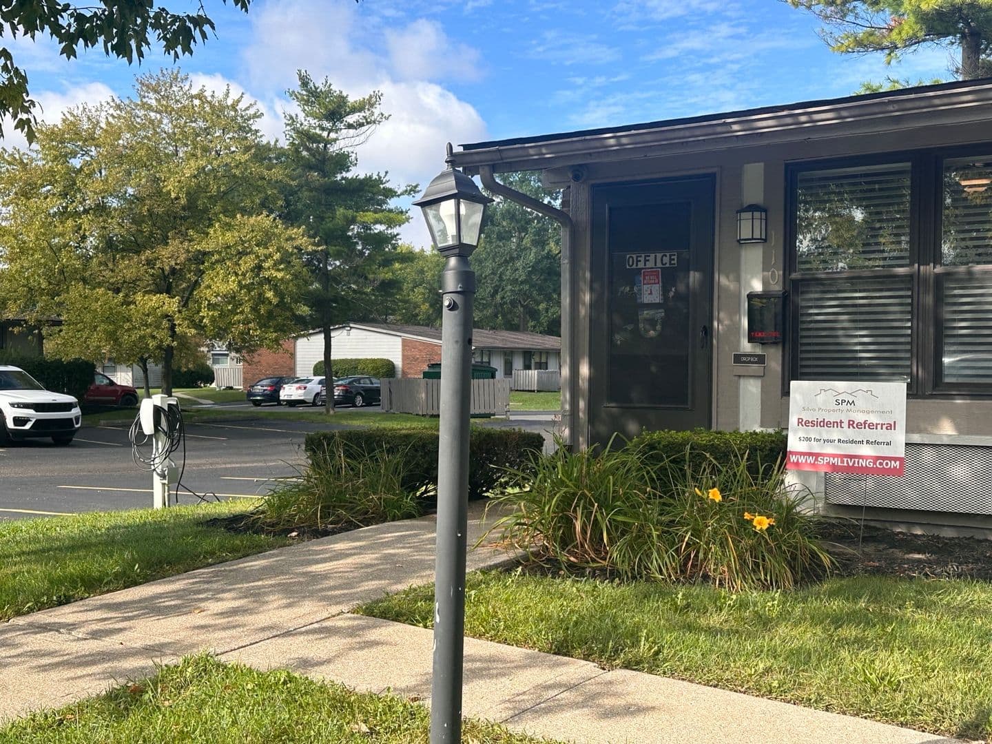 Westland Apartment: 110 Waterbury Ct