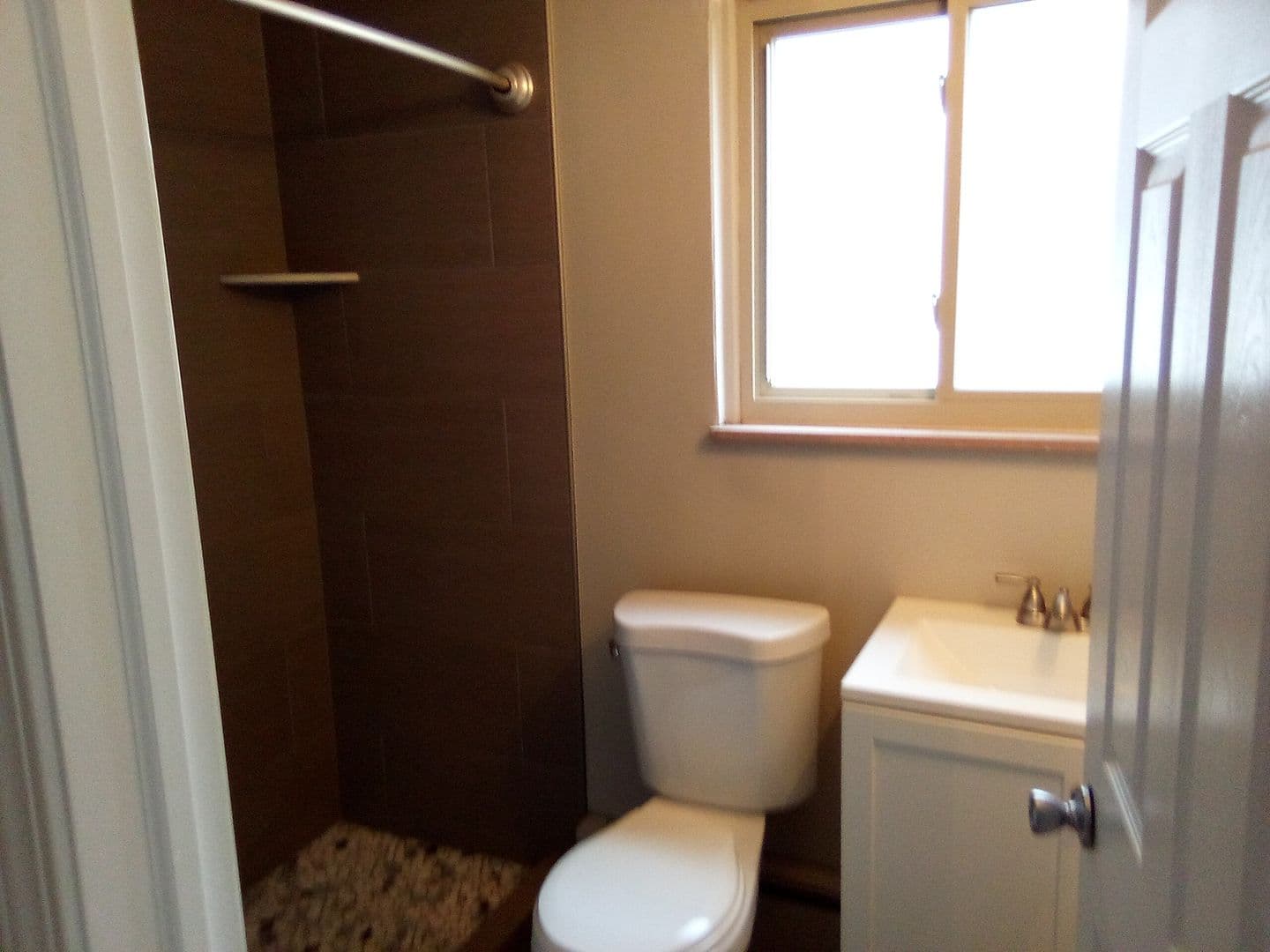 Royal Oak Apartment: 122 N Lafayette