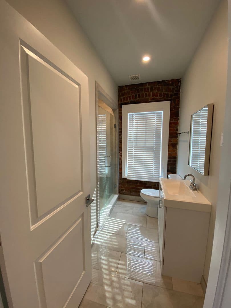 Detroit Apartment: 51 W Palmer