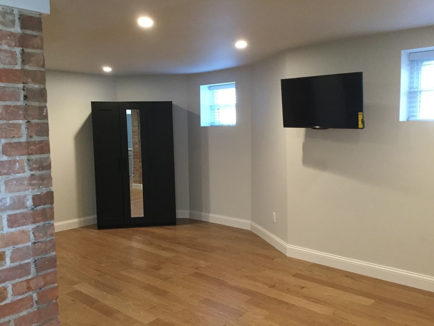 Detroit Apartment: 51 W Palmer