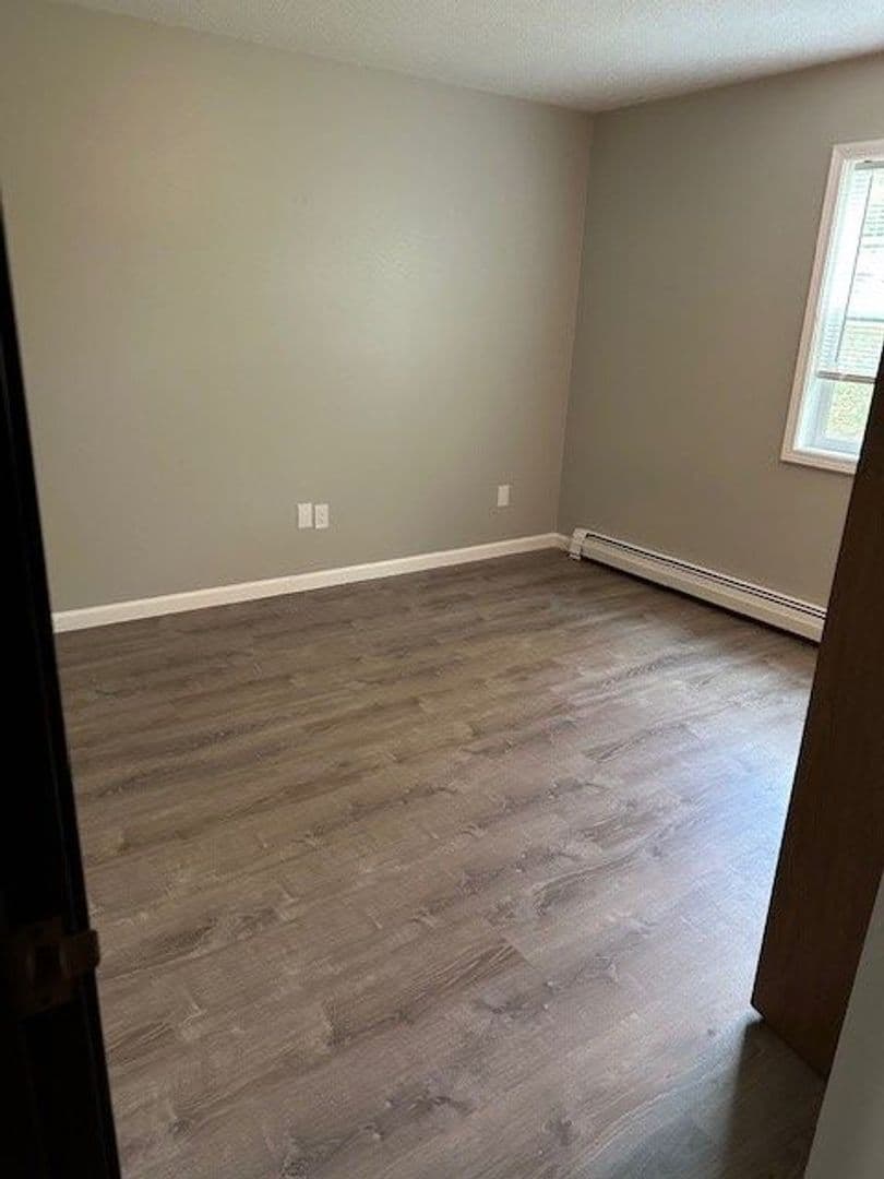 East Jordan Apartment: 413 S. Lake St.