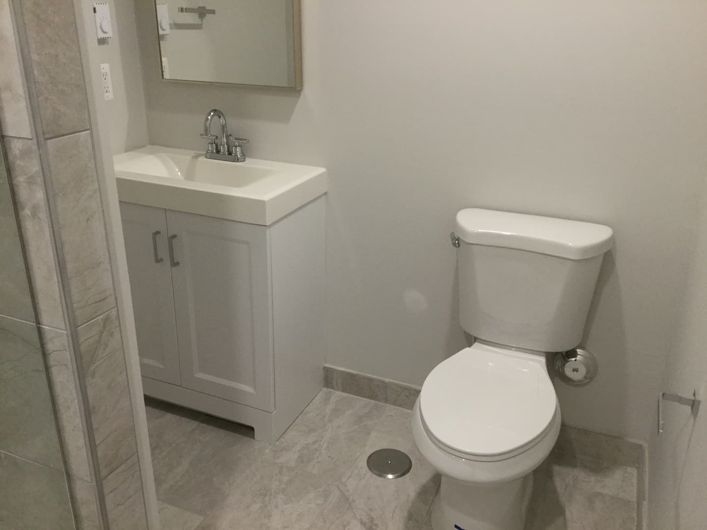 Detroit Apartment: 51 W Palmer