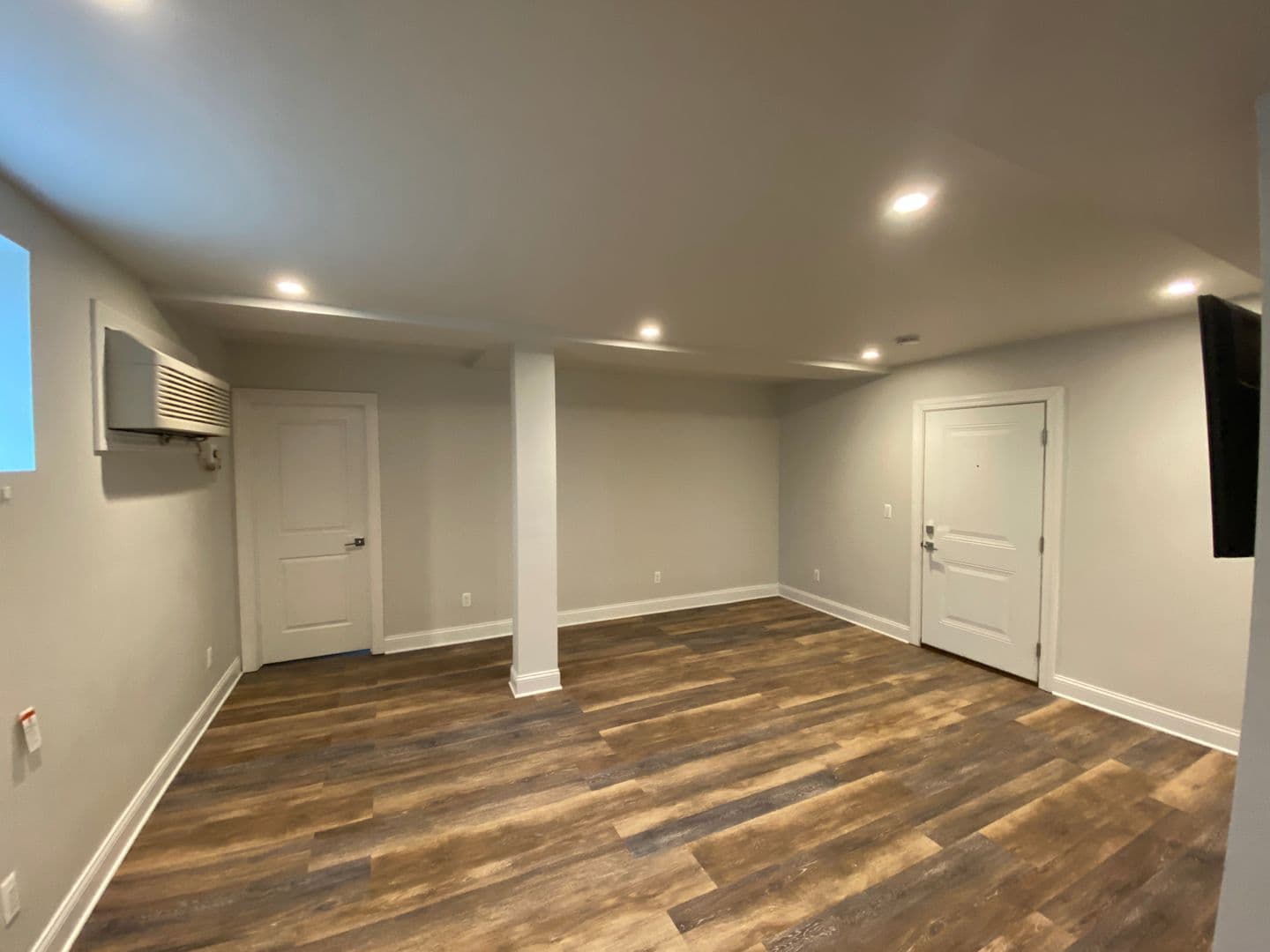 Detroit Apartment: 51 W Palmer