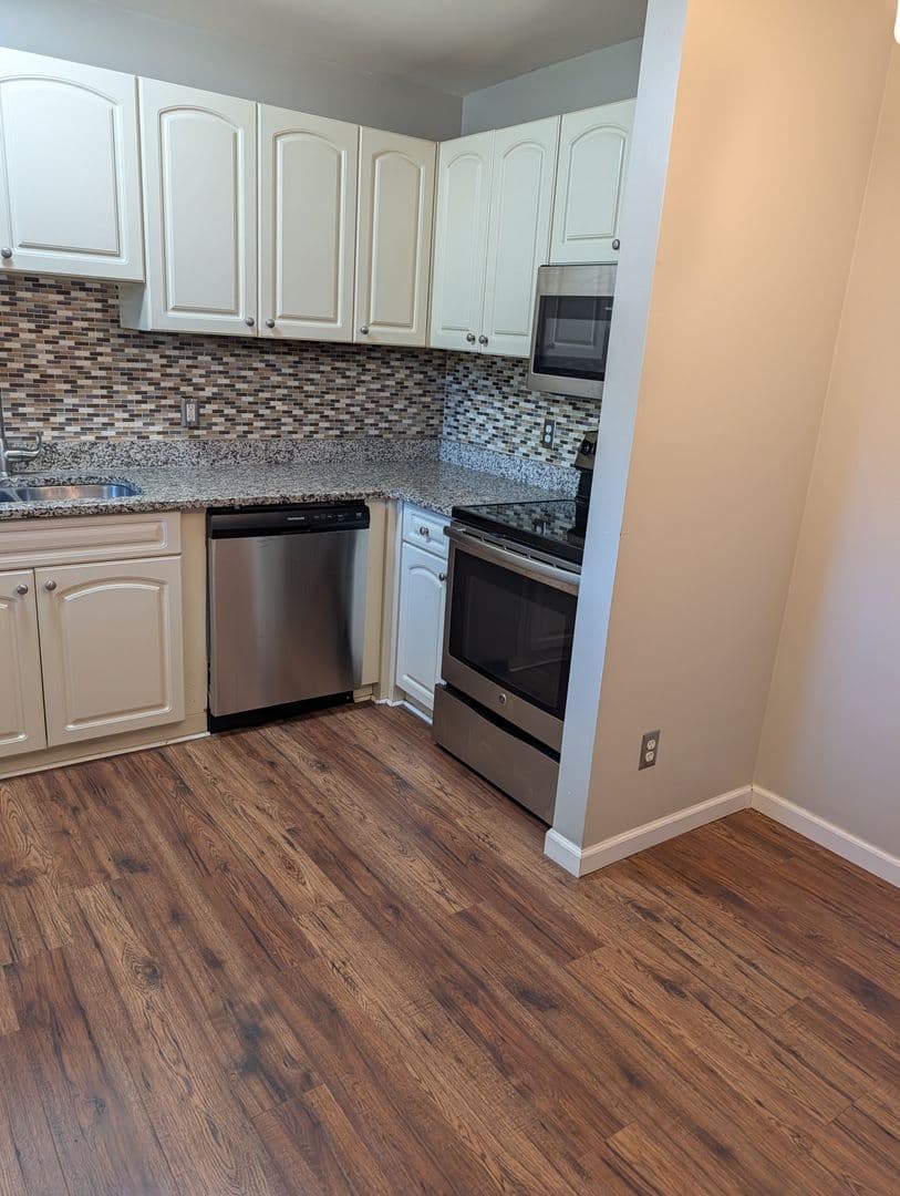 Fenton Apartment: 205 Trealout Drive